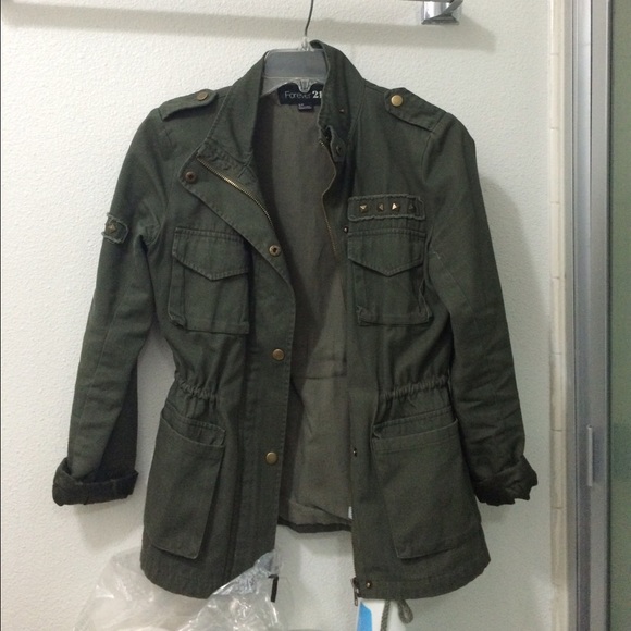 ***SOLD ON MERCARI***Forever 21 utility jacket