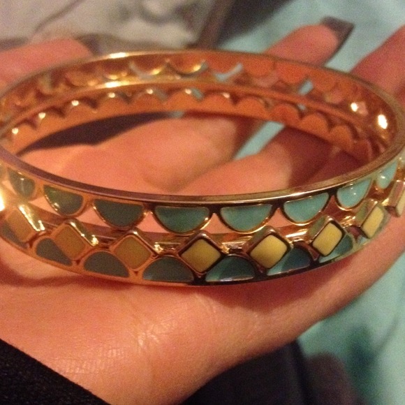 bracelets - Picture 1 of 1