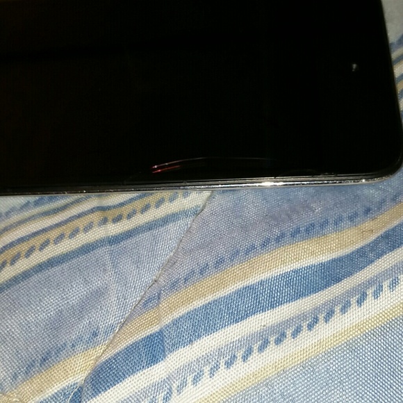 Ipod Touch 4th Generation 16GB - Picture 3 of 3