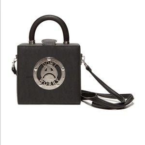 Looking for dwbh purse by unif