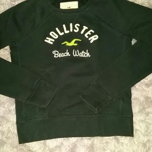 Fleece Hollister sweatshirt!