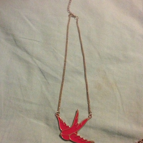 simple bird necklace - Picture 2 of 2