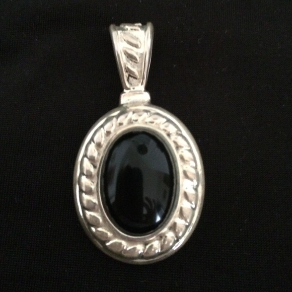 Ladies Silver Pendant