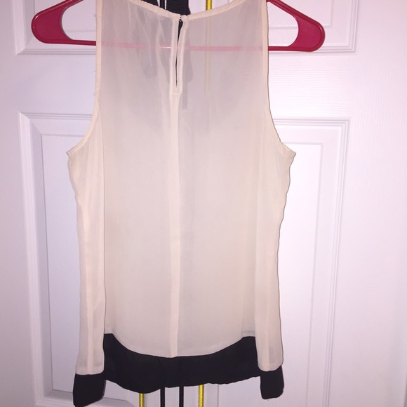 Tops - Picture 2 of 2