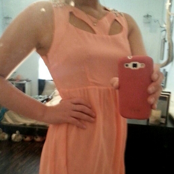 Dress - Picture 2 of 2