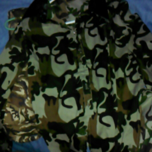Camouflage button up