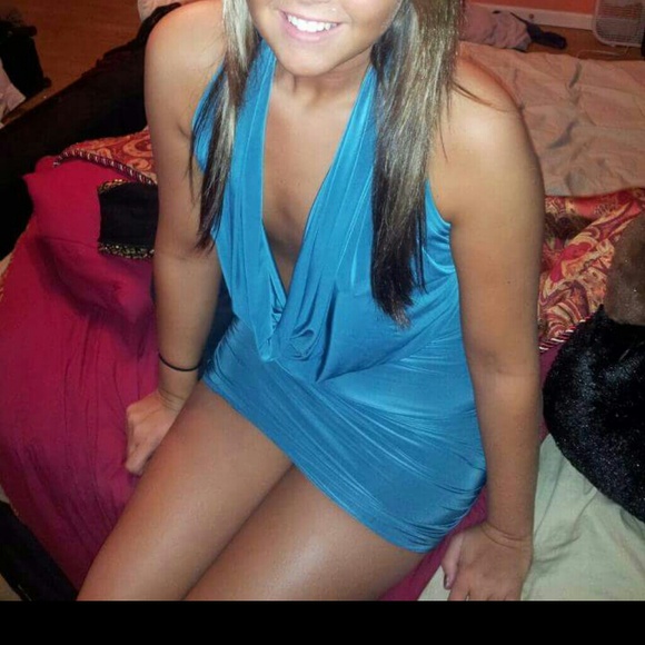 Dress - Picture 3 of 3