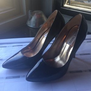 Steve Madden P Carli Pumps