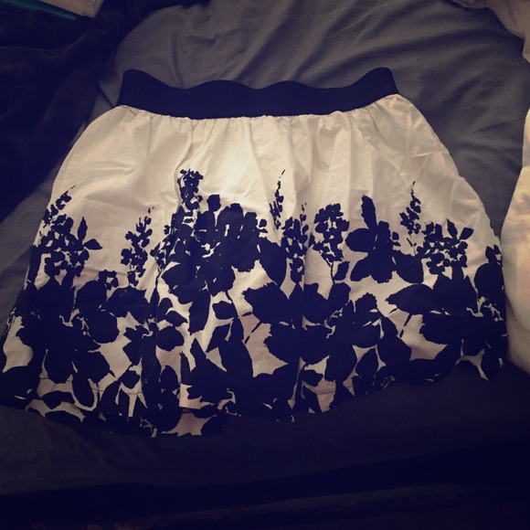 Flowery skirt