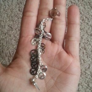 Ear cuff