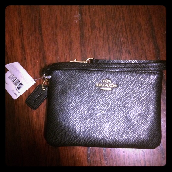 📍SOLD📍Coach wristlet