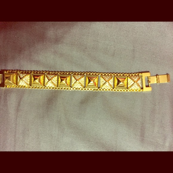 Juicy couture pyramid pave bracelet Gold