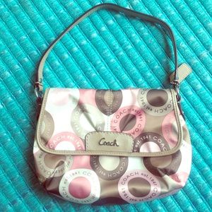 Small coach handbag
