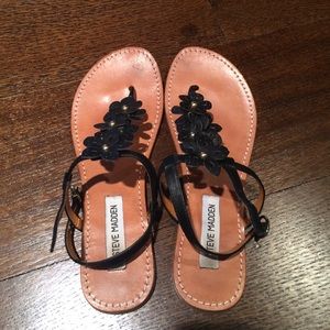 Steve Madden size 8 sandals.
