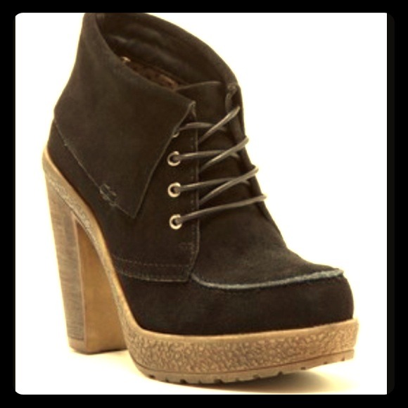 GC shoes  Boots - 🙈Spring clear-out!! GC Black Suede Wedge Booties