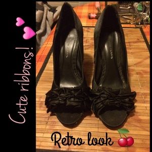 Cute satin black ribbon heels retro look 😍