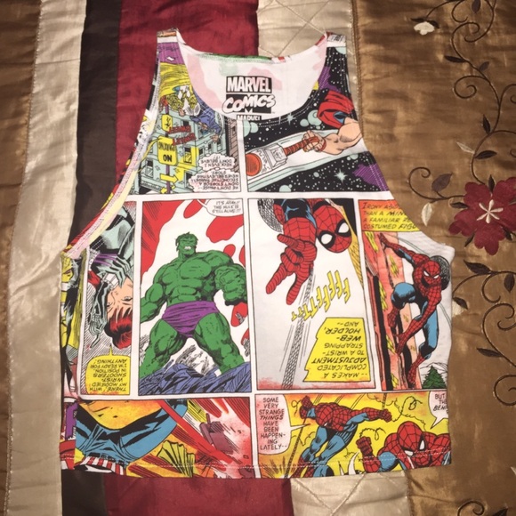 Crop top Marvel Shirt