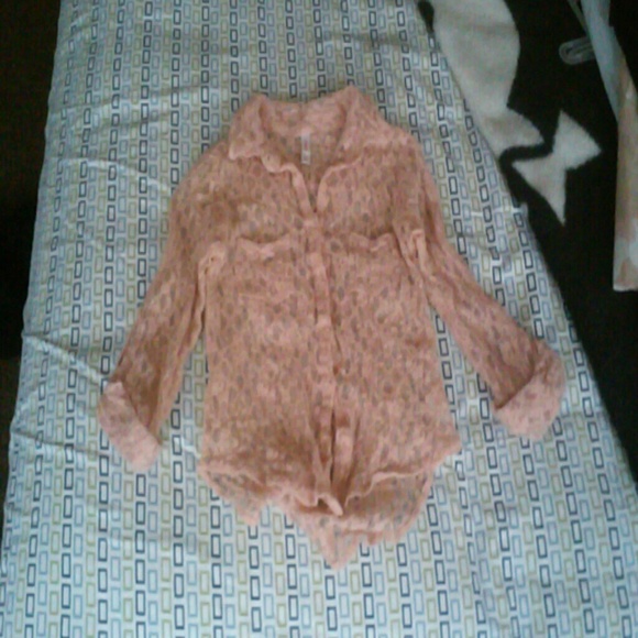 Peach quarter sleeve dress shirt