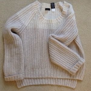 2 toned beige Moda international Sweater