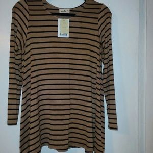 **New with Tags **Anthropologie Puella shirt