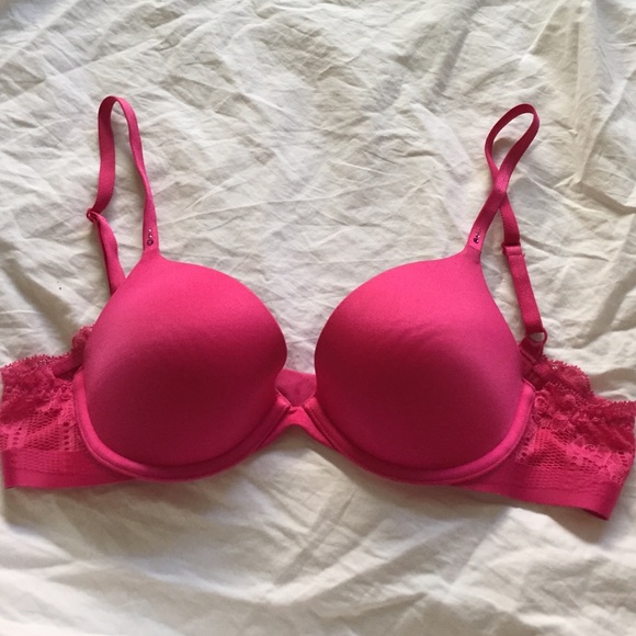 Victoria's Secret Biofit Demi Uplift Bra
