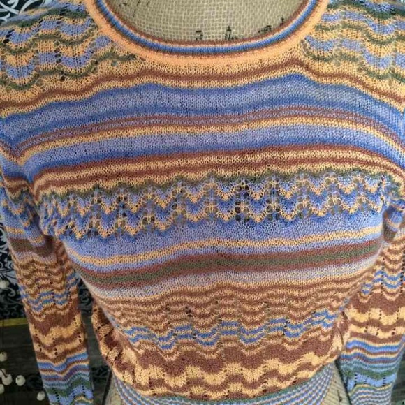 Multicolored Forever21 Sweater - Picture 4 of 4