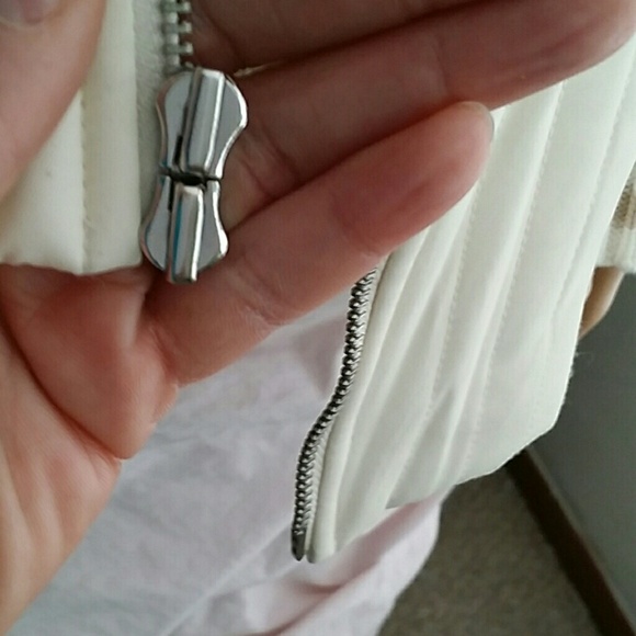 Vest - Picture 2 of 2
