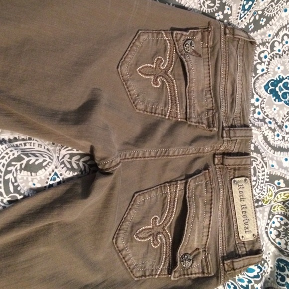 Rock revival Jean