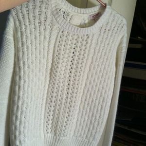 Sweater with back bow
