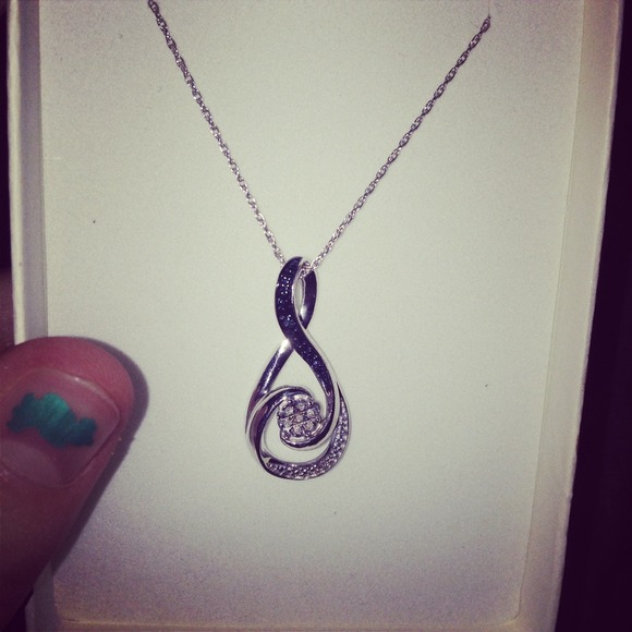 Kay jewelers necklace