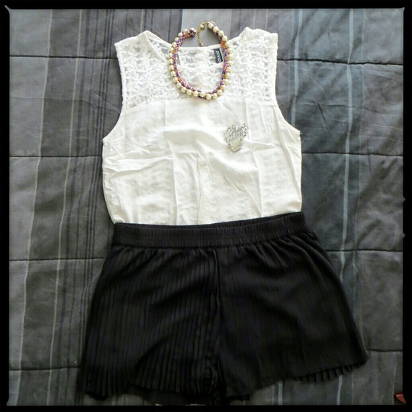 H&M sleeveless see through lace back top