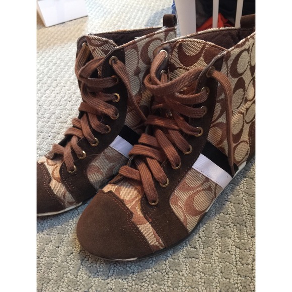 Coach tennis shoes! 👟 make me an offer!! - Picture 1 of 3