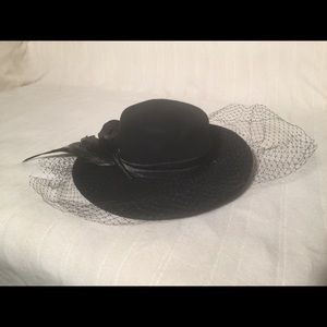 New Giovannio Black Church/ Derby Hat