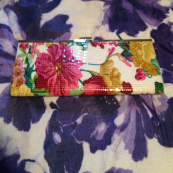 Floral sequin clutch