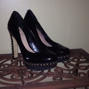 Vince Camuto Pumps