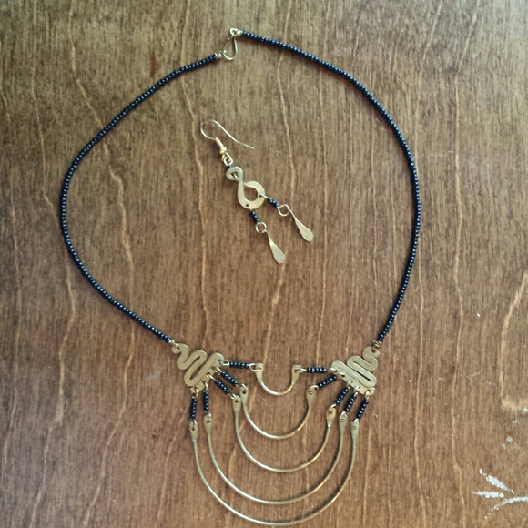African Necklace - Picture 1 of 1