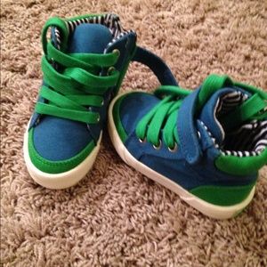 NWOT Mini boden size 6