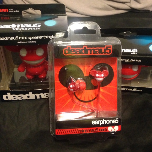 Deadmau5 Assortment of Electronics