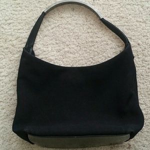 gucci canvas black handbag with silver metal