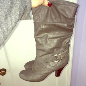 Grey boots