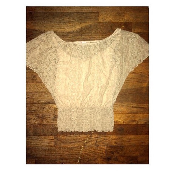 Cream color top - Picture 1 of 1