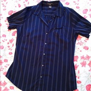 Short-sleeved Banana Republic Blouse