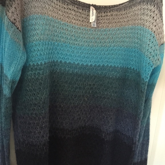 Aeropostale ombré sweater size M