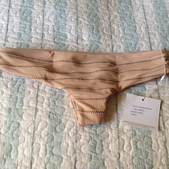 🎉TRADED🎉PERFECT CONDITION: Acacia bottoms - Picture 2 of 2