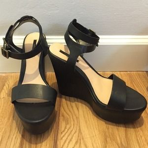 black forever 21 wedges worn once