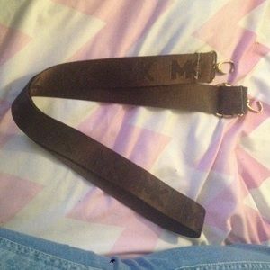 MK strap to the purse! (goes together)