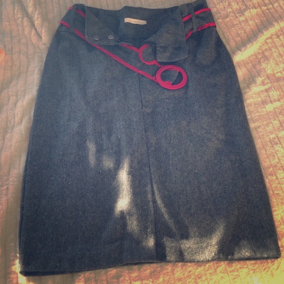 Charlotte Russe Gray pencil skirt with belt