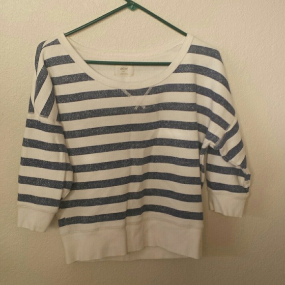 Sweater - Picture 3 of 3