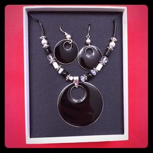 Necklace & Earrings