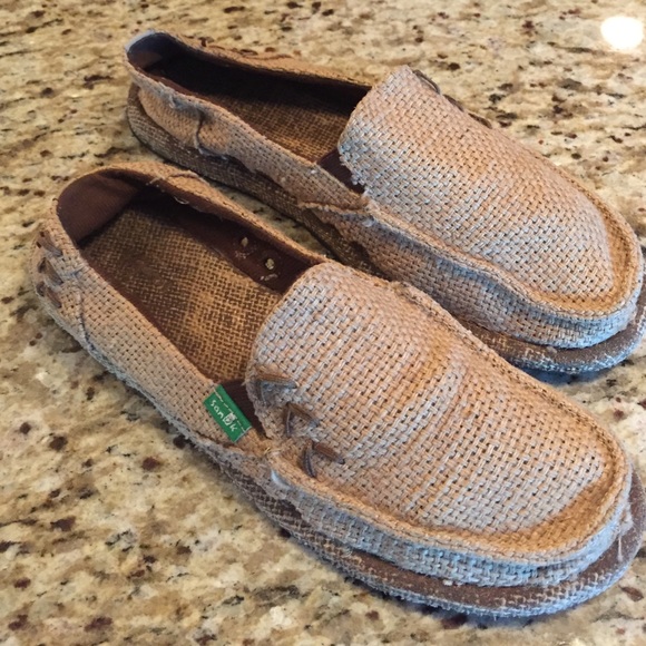 Sanuk shoes